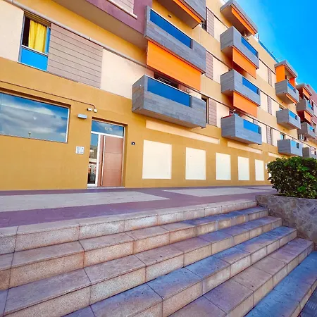 Beautiful Alcala Center Apartment